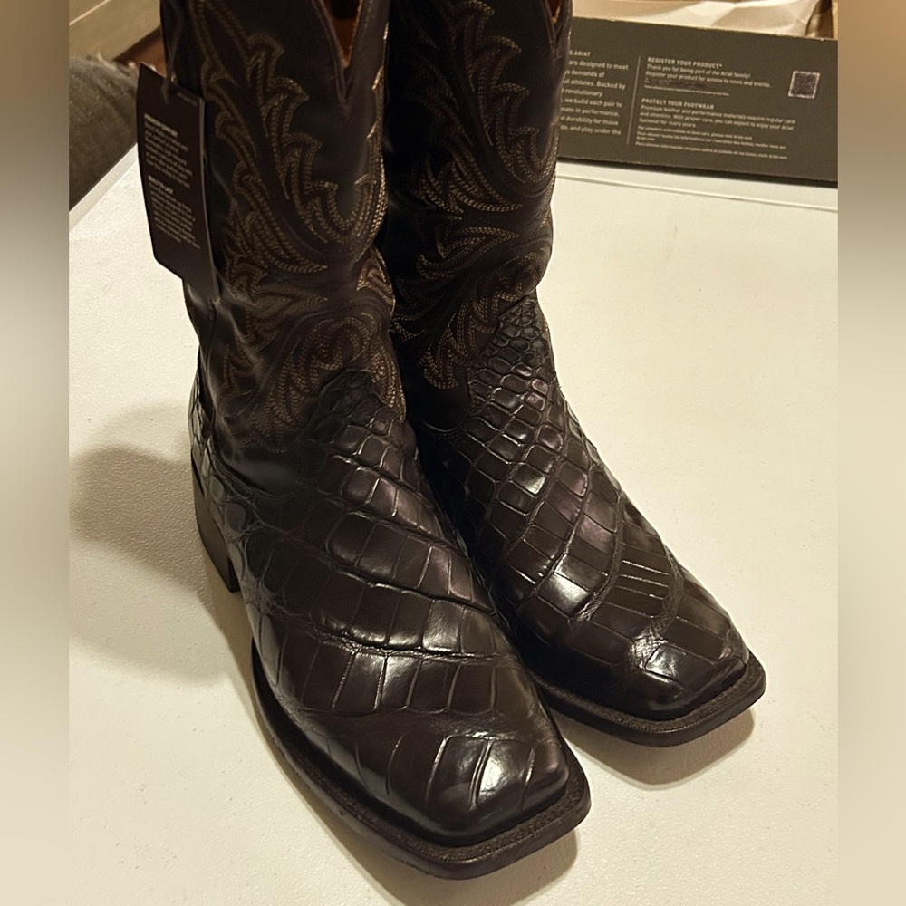 ARIAT Bench Made Bassett Western Boot